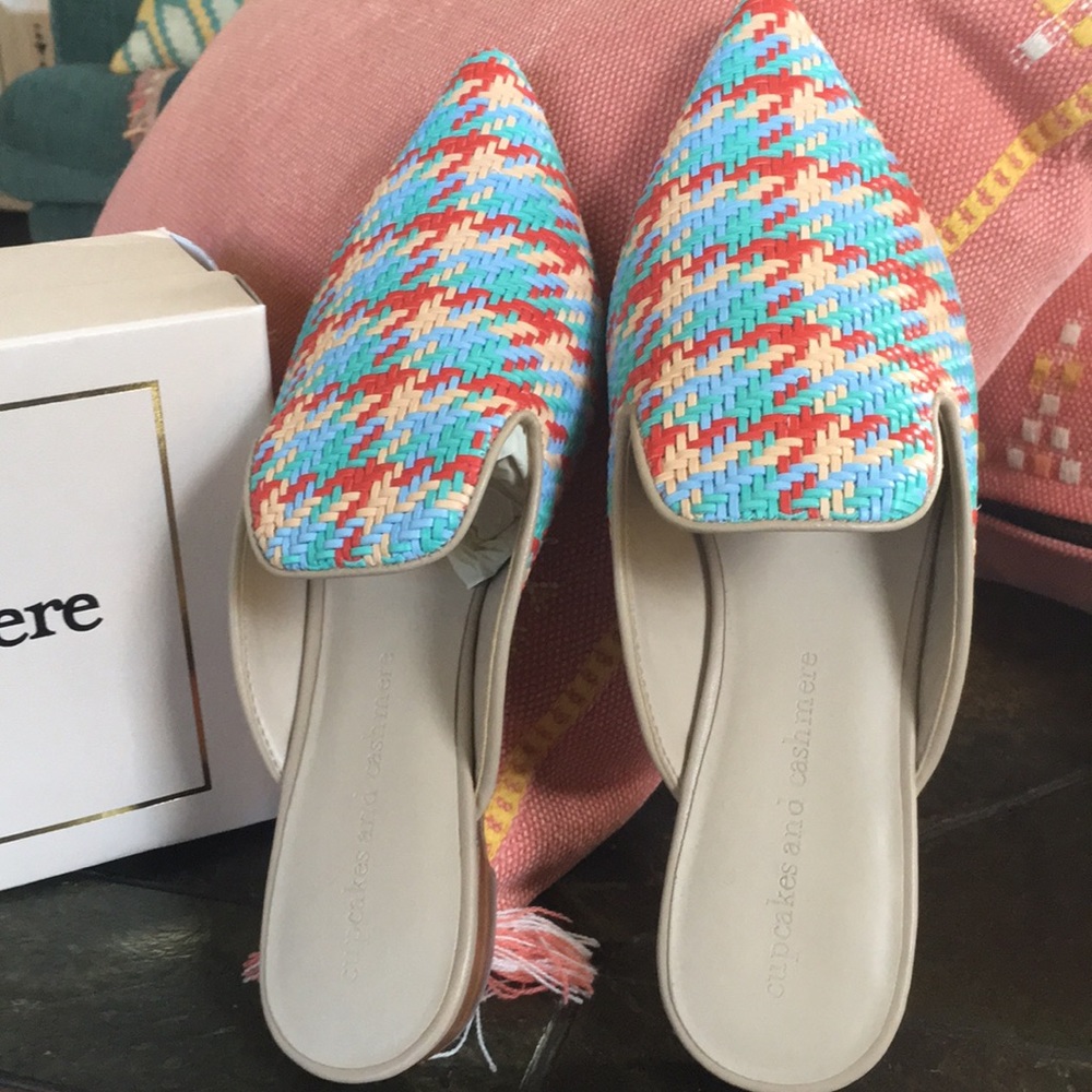 Cupcakes & Cashmere Mules size 9m Blue Multicolor.